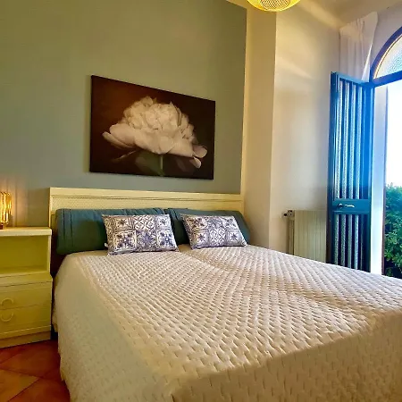 Holiday home Malea&mansarda By Solturelba *