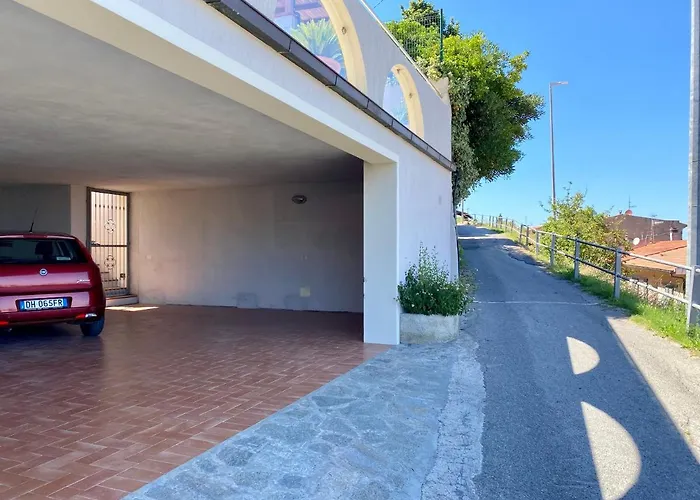 Malea&mansarda By Solturelba 펜션 카폴리베리